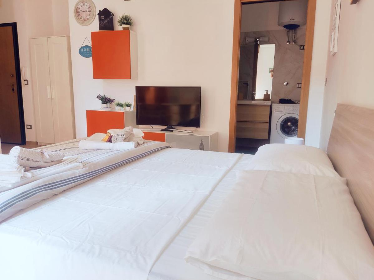 Behome Apartment Holidays Bolonia Exterior foto