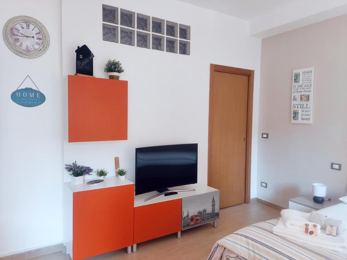 Behome Apartment Holidays Bolonia Exterior foto